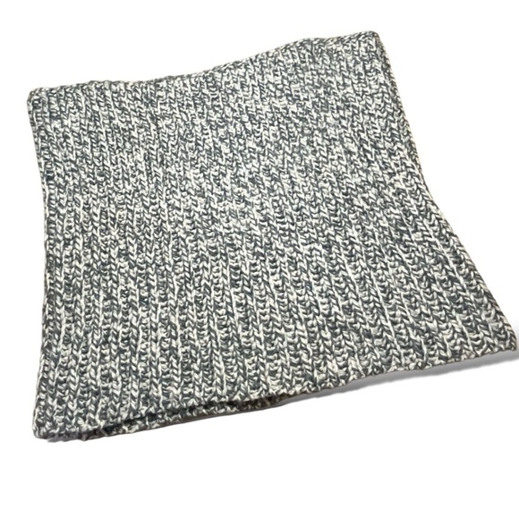 ARITZIA SUNDAY BEST NWT Wool Blend Hemingway Infinity Scarf in Heather Birch O/S - Picture 3 of 8